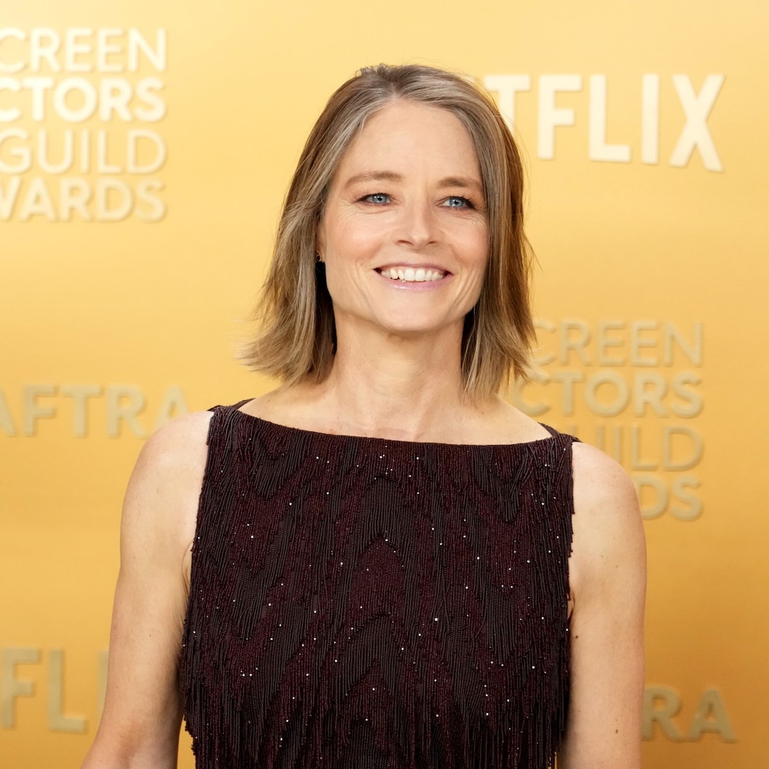 jodie-foster-sag-awards-2025-son-charlie-red-carpe-3673.jpeg